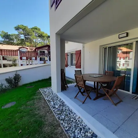 De Standing Avec Jardin Privatif, Proche Du Et Du Centre, Parking Inclus - Fr-1-239-583 سورت-هوسيغور
