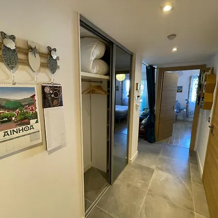 Daire De Standing Avec Jardin Privatif, Proche Du Et Du Centre, Parking Inclus - Fr-1-239-583 *